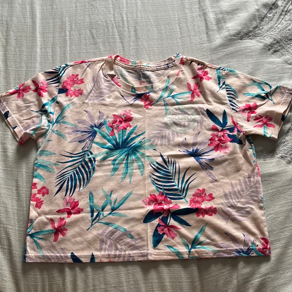 Wide Graphic Tee